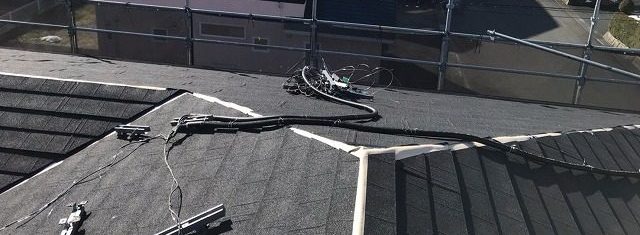 スレート屋根から横暖ルーフを使った屋根カバー工事を行いました！川口市屋根カバー工事　横暖ルーフαｓ　ニチハ　センタールーフ　スレートボロボロ　ガルバリウム鋼板　